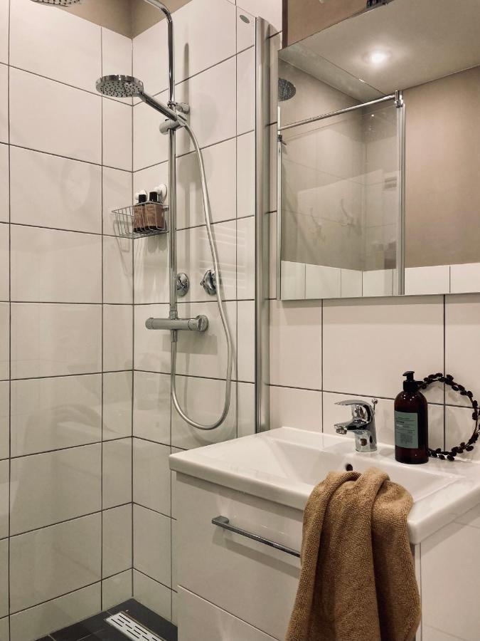 Schickes, Stilvolles Und Helles In Apartment *